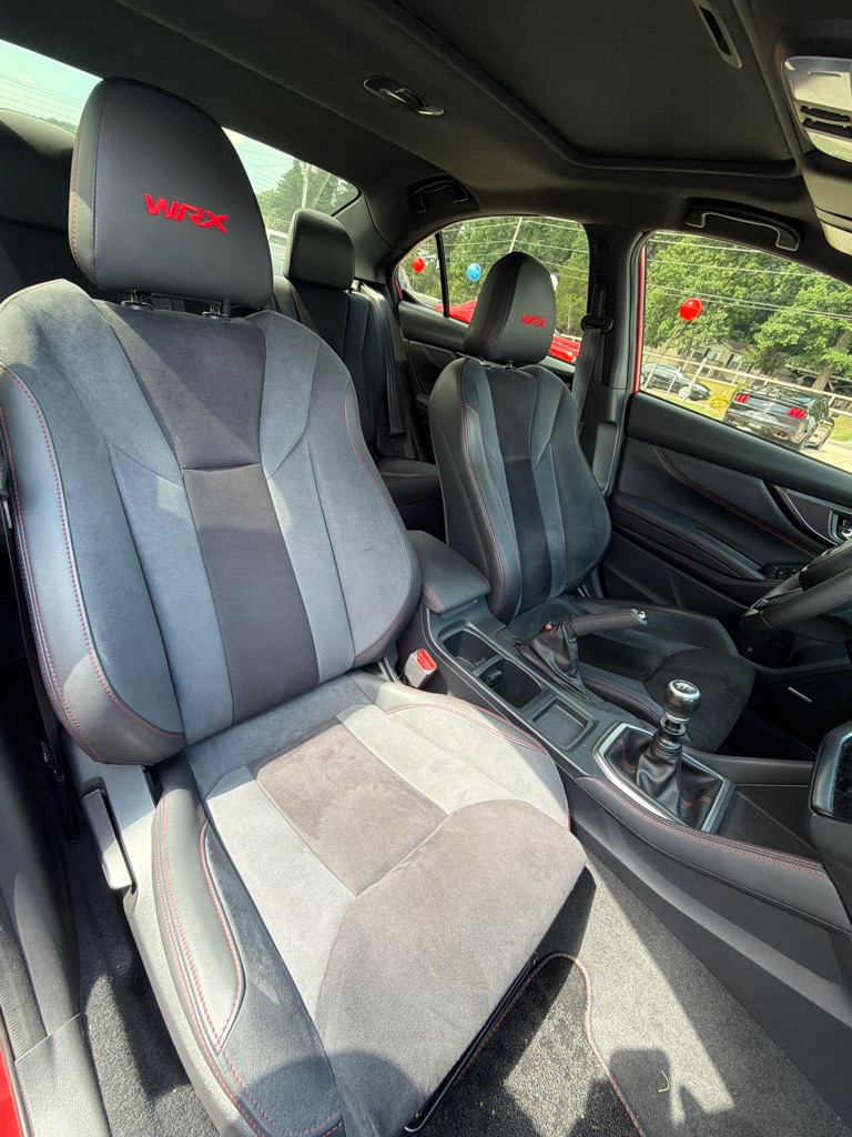 Photo 17 of this SUBARU WRX