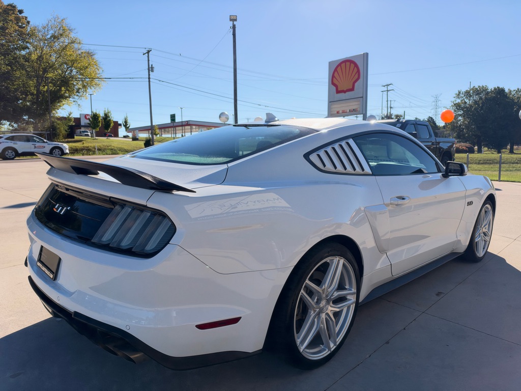 Photo 5 of this FORD MUSTANG