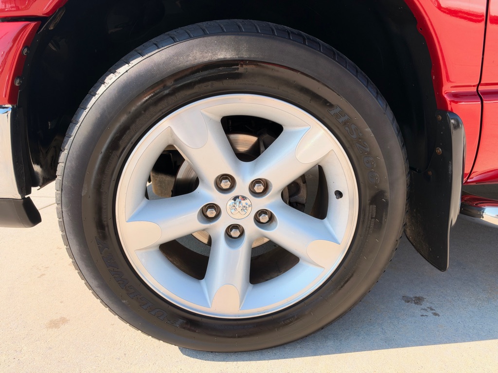 Photo 18 of this DODGE RAM 1500