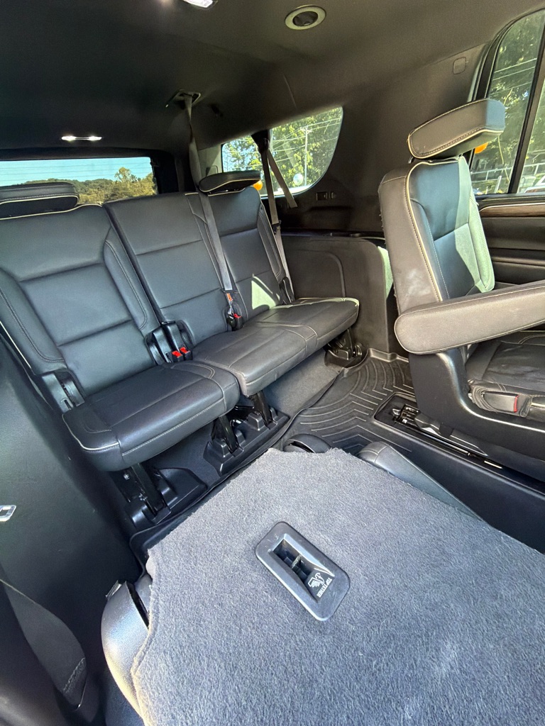 Photo 15 of this CHEVROLET SUBURBAN