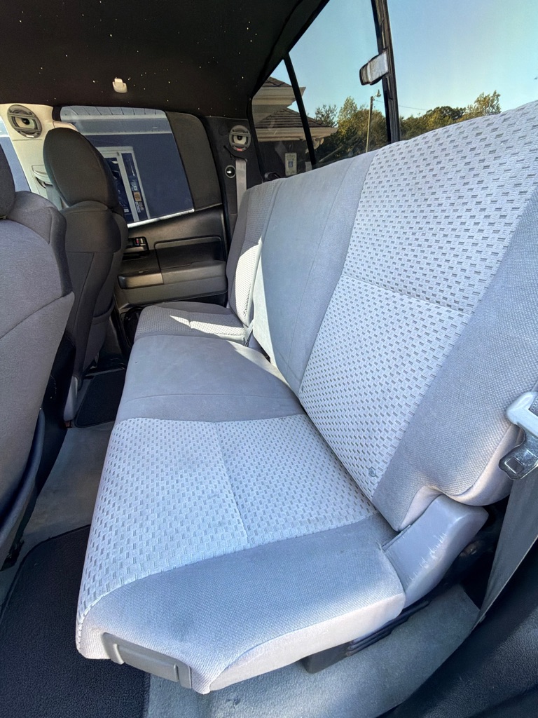 Photo 11 of this TOYOTA TUNDRA