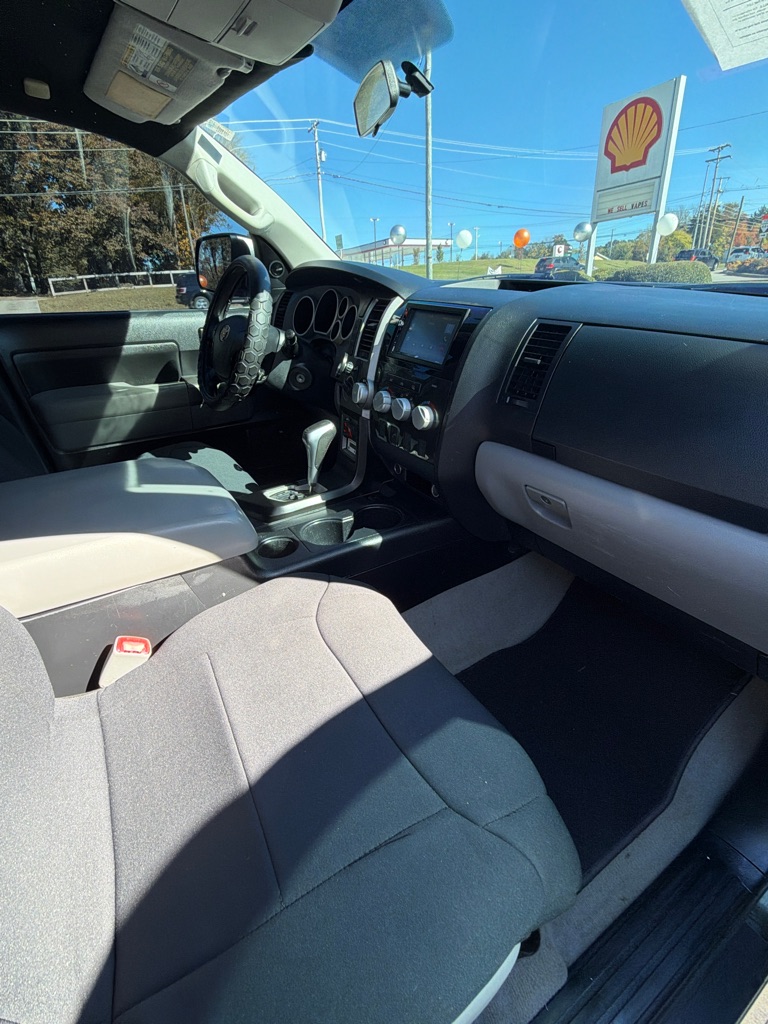 Photo 15 of this TOYOTA TUNDRA