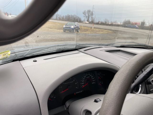 Photo 16 of this FORD F150 XTR