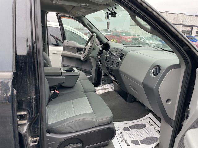Photo 21 of this FORD F150 XTR