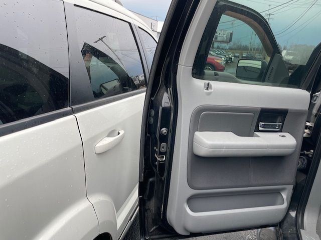 Photo 25 of this FORD F150 XTR