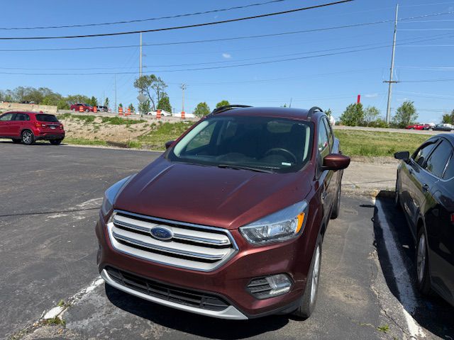 Photo 2 of this FORD ESCAPE