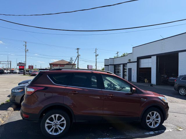 Photo 9 of this FORD ESCAPE
