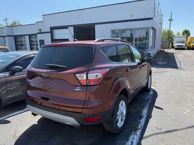 Photo 11 of this FORD ESCAPE