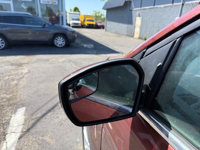 Photo 16 of this FORD ESCAPE