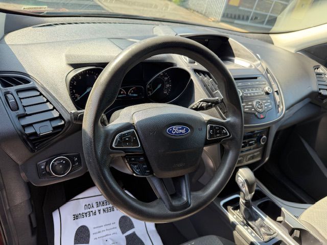 Photo 18 of this FORD ESCAPE