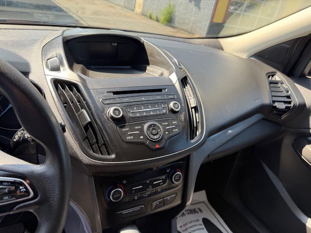 Photo 19 of this FORD ESCAPE