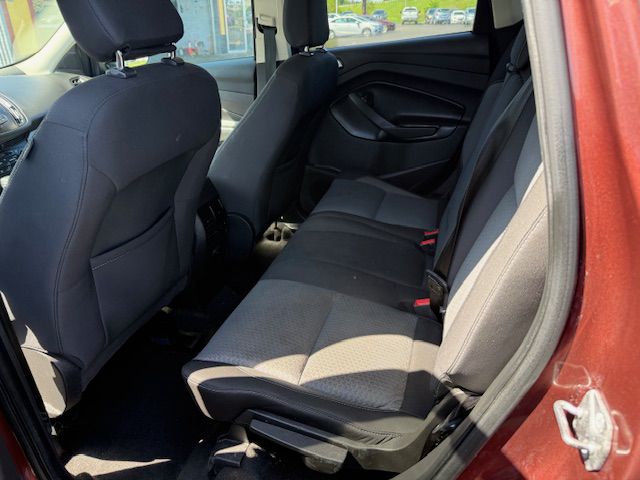 Photo 24 of this FORD ESCAPE