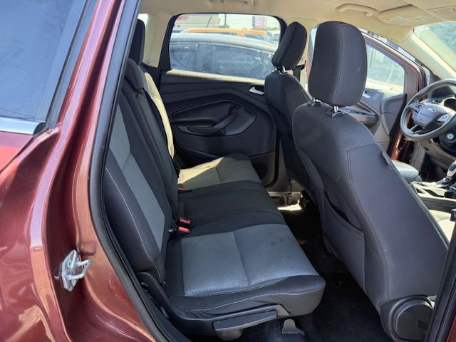 Photo 26 of this FORD ESCAPE