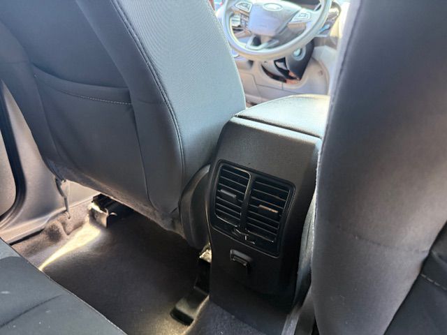 Photo 28 of this FORD ESCAPE
