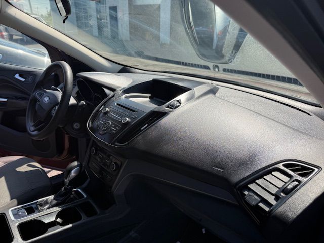 Photo 31 of this FORD ESCAPE