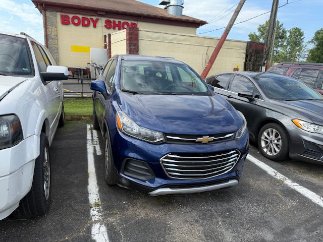 Photo 5 of this CHEVROLET TRAX