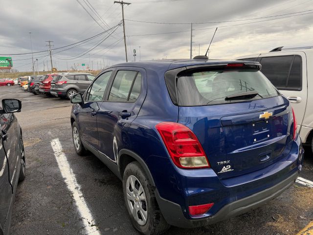 Photo 12 of this CHEVROLET TRAX