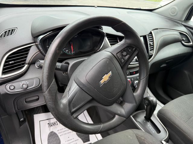 Photo 21 of this CHEVROLET TRAX