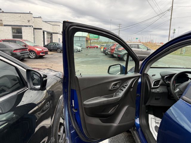 Photo 26 of this CHEVROLET TRAX
