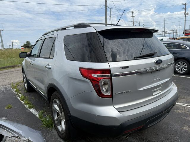 Photo 5 of this FORD EXPLORER