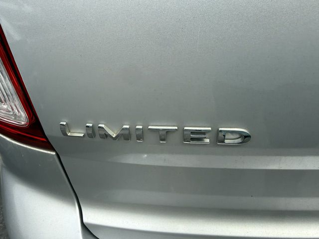 Photo 31 of this FORD EXPLORER