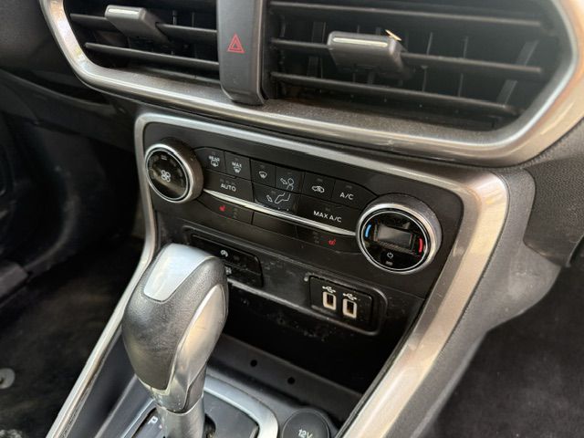 Photo 16 of this FORD ECOSPORT