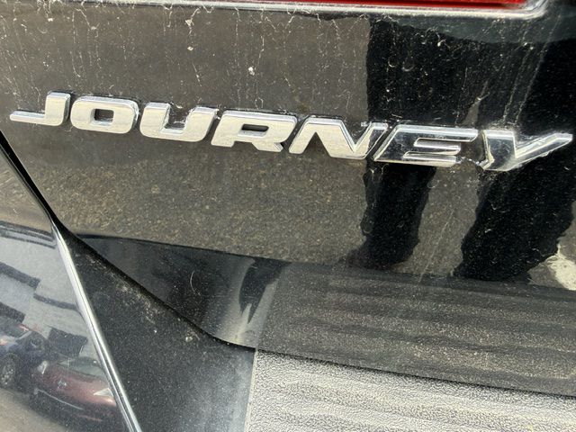 Photo 30 of this DODGE JOURNEY