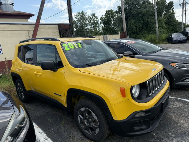 Photo 7 of this JEEP RENEGADE