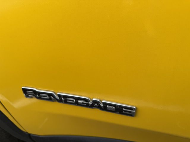 Photo 34 of this JEEP RENEGADE