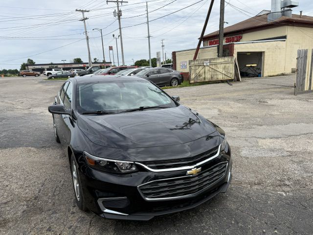 Photo 2 of this CHEVROLET MALIBU