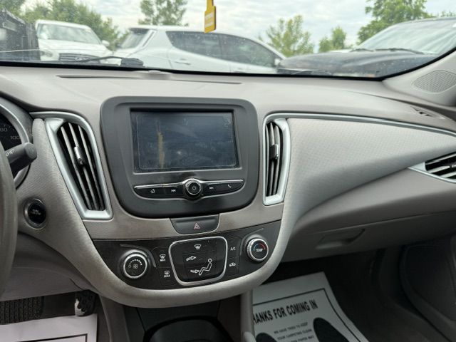 Photo 20 of this CHEVROLET MALIBU
