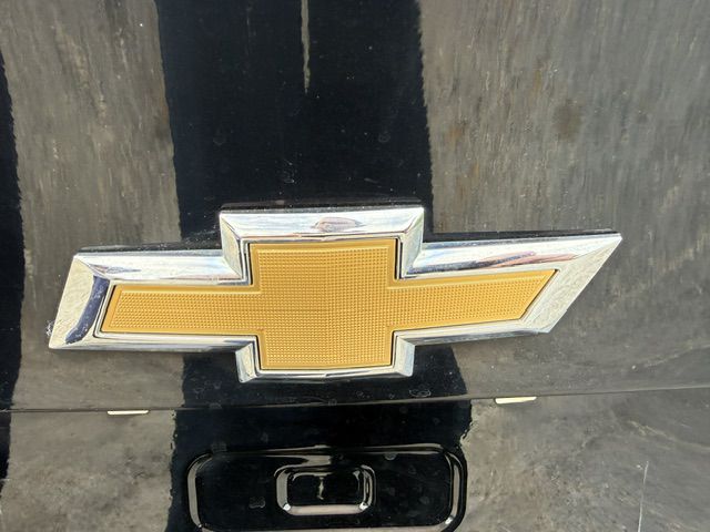 Photo 23 of this CHEVROLET MALIBU
