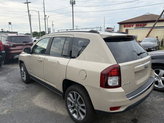 Photo 5 of this JEEP COMPASS