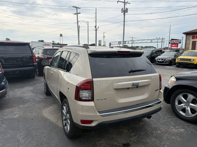 Photo 6 of this JEEP COMPASS