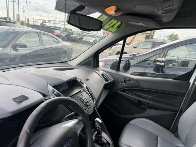 Photo 12 of this FORD TRANSIT CONNECT