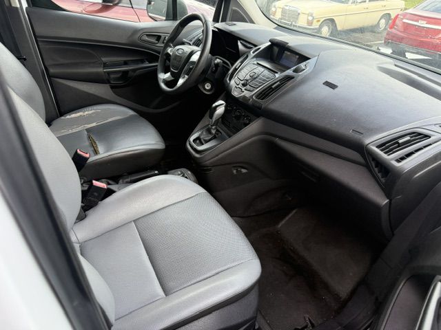 Photo 14 of this FORD TRANSIT CONNECT