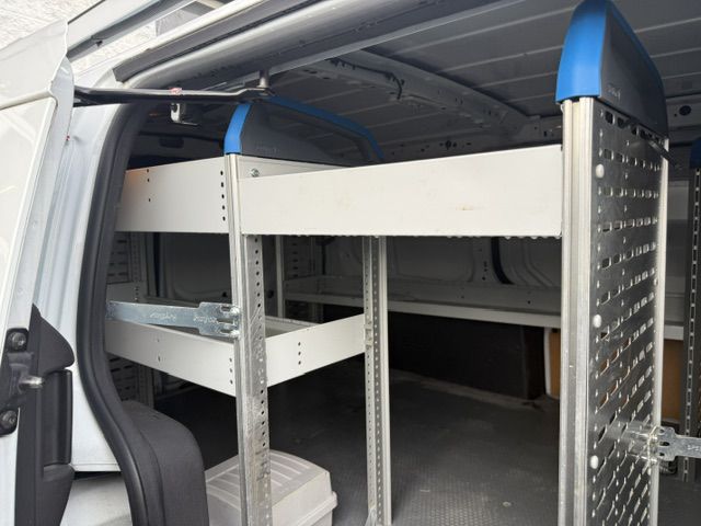 Photo 18 of this FORD TRANSIT CONNECT