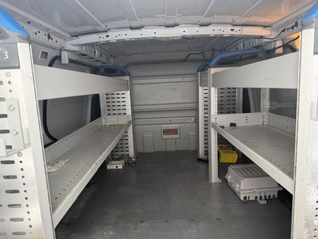 Photo 22 of this FORD TRANSIT CONNECT