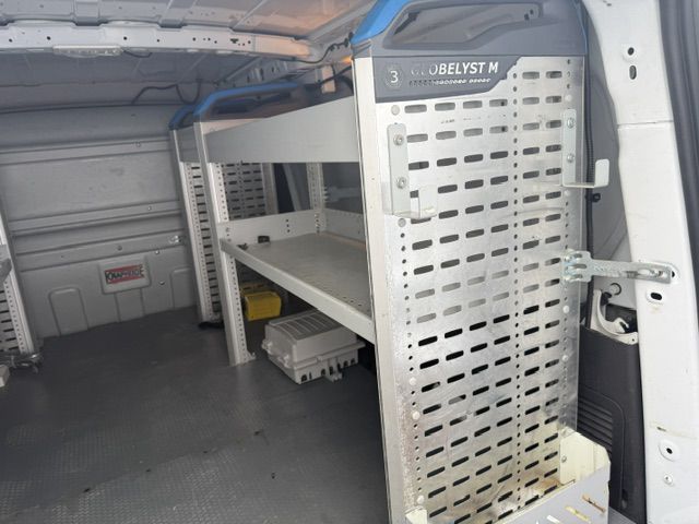 Photo 23 of this FORD TRANSIT CONNECT