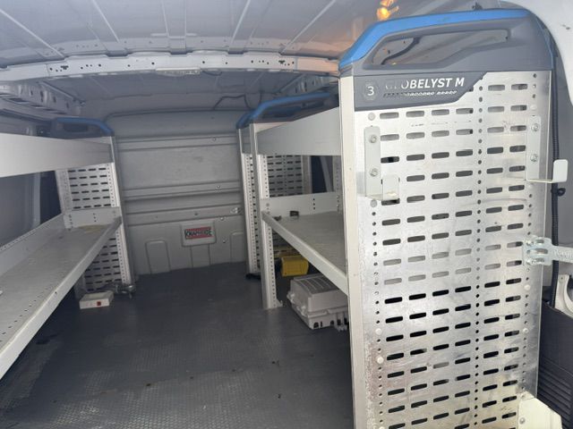 Photo 26 of this FORD TRANSIT CONNECT
