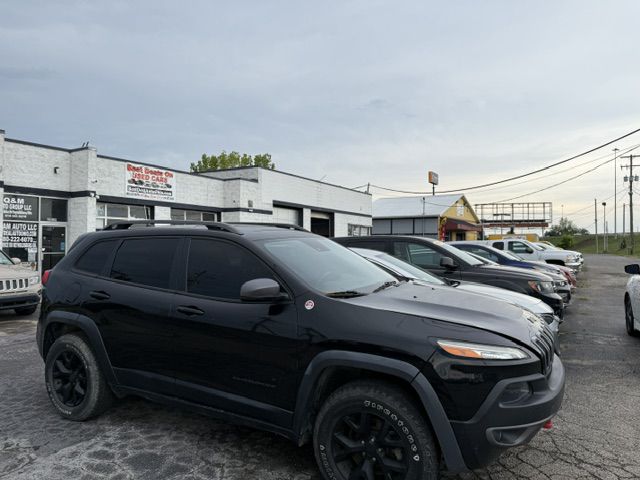 Photo 4 of this JEEP CHEROKEE