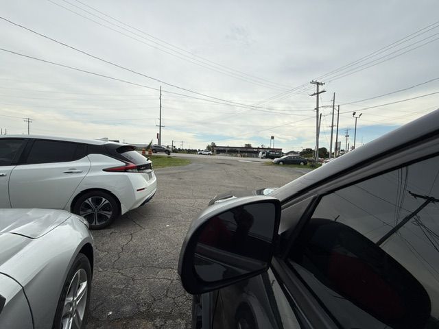 Photo 10 of this JEEP CHEROKEE