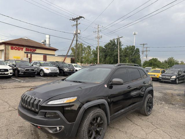 Photo 12 of this JEEP CHEROKEE