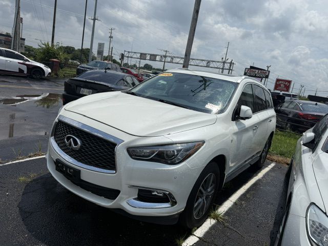 Photo 3 of this INFINITI QX60