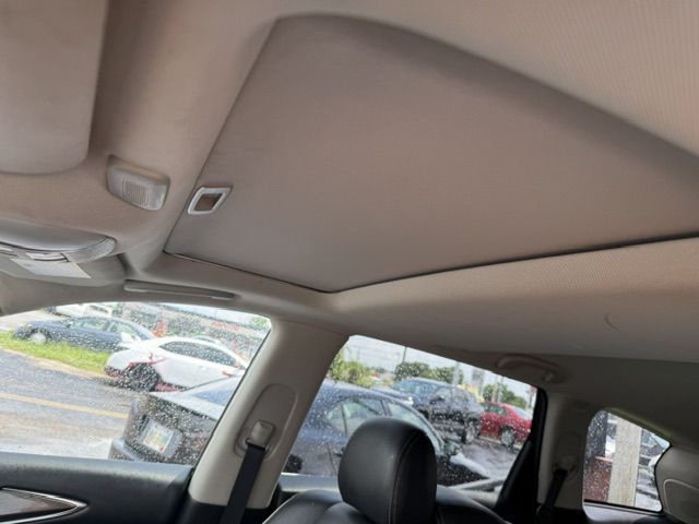 Photo 17 of this INFINITI QX60