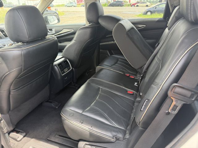 Photo 35 of this INFINITI QX60