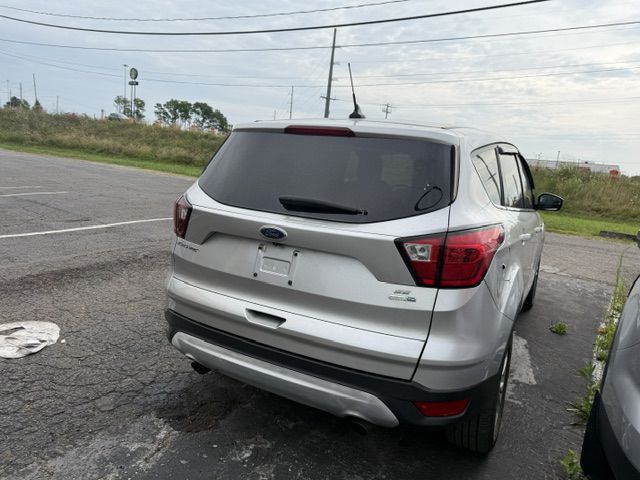 Photo 9 of this FORD ESCAPE
