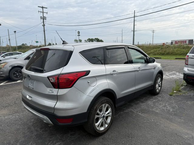 Photo 11 of this FORD ESCAPE