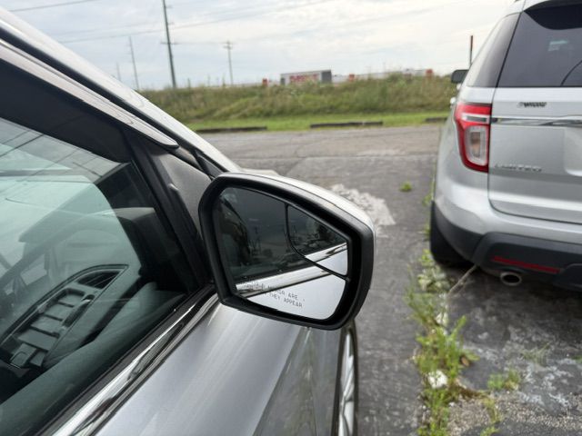 Photo 18 of this FORD ESCAPE