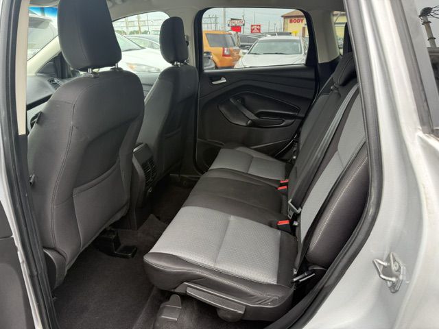 Photo 26 of this FORD ESCAPE